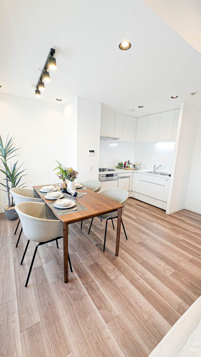 ステイツ三鷹ヴァルパセオ