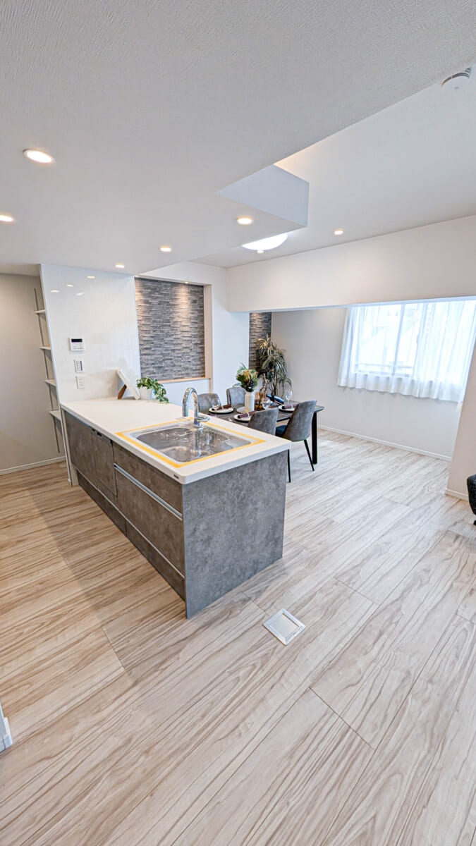 エバーグリーンパレス新宿