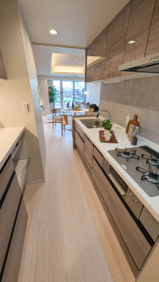 フューズ・コート175